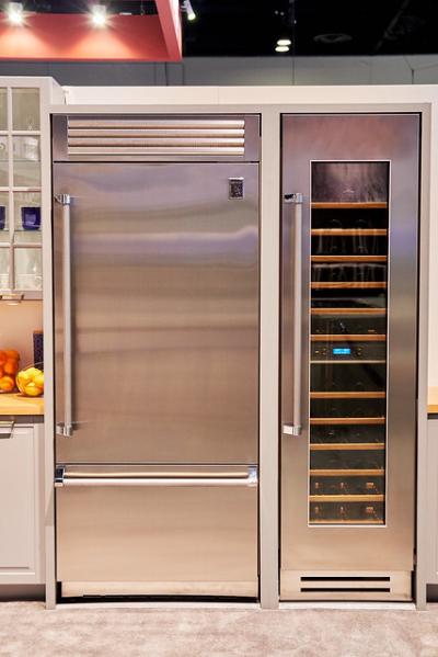 36" Hestan KRP Series Right-Hinge Pro Style Bottom Mount Refrigerator with Top Compressor - KRPR36-BU