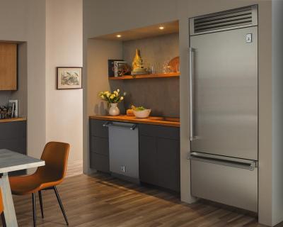 36" Hestan KRP Series Right-Hinge Pro Style Bottom Mount Refrigerator with Top Compressor - KRPR36-TQ