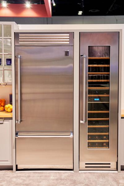 36" Hestan KRP Series Right-Hinge Pro Style Bottom Mount Refrigerator with Top Compressor - KRPR36-YW