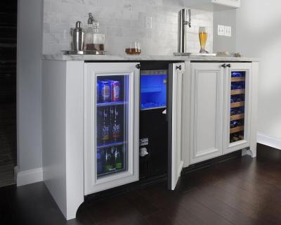 24" True Residential 5.75 Cu. Ft. Stainless Steel Left-Hinge Single Tap UnderCounter Beverage Dispenser - TUR-24BD-L-SS-C